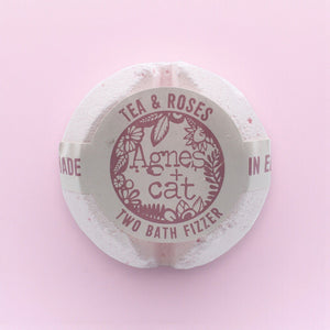 Bombe de Bain Effervescente Artisanale 2-en-1 – Thé Vert & Rose